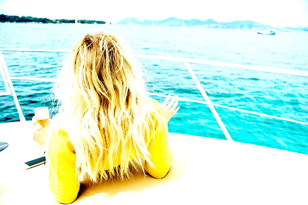 ashleybenson instagram image archive image