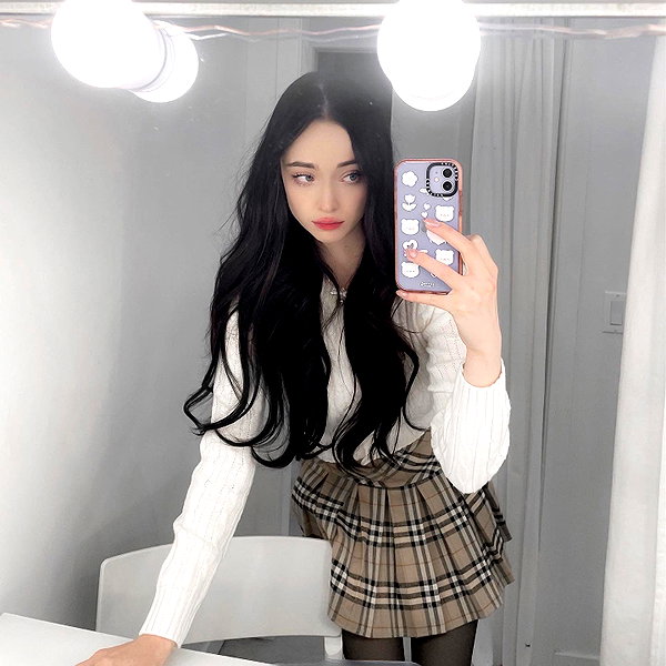 1uvgabi instagram image archive image