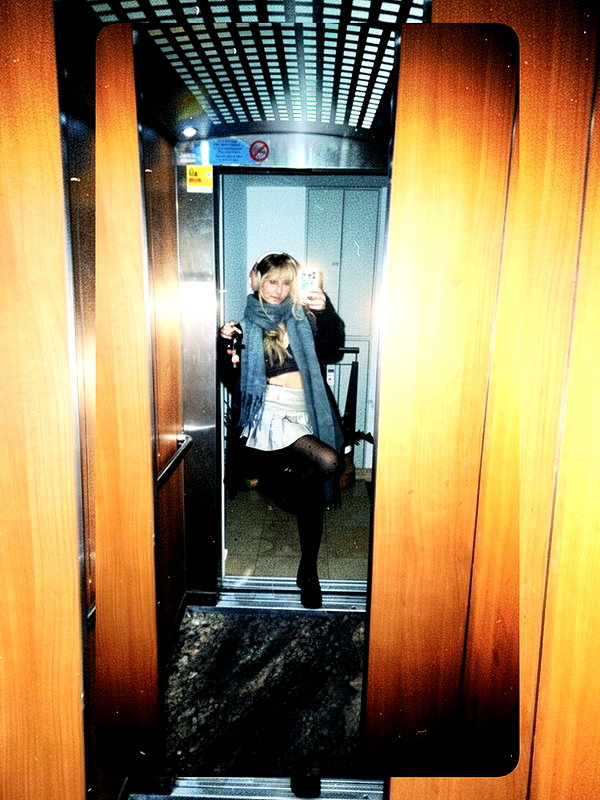 ronyida_ instagram image archive image