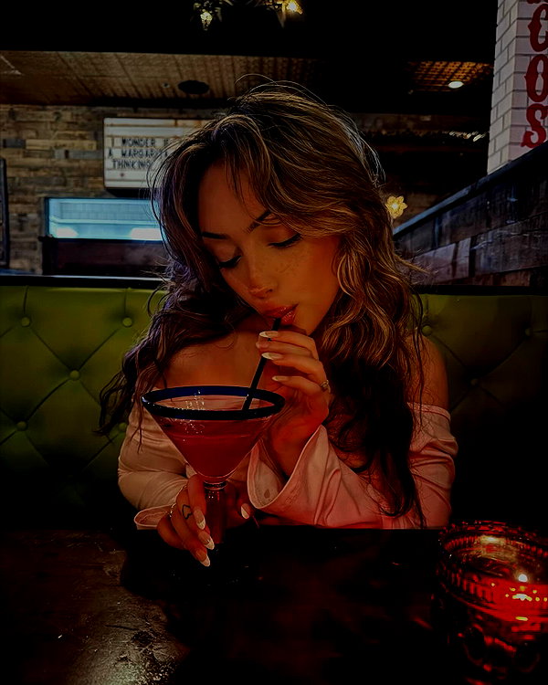v.qx instagram image archive image