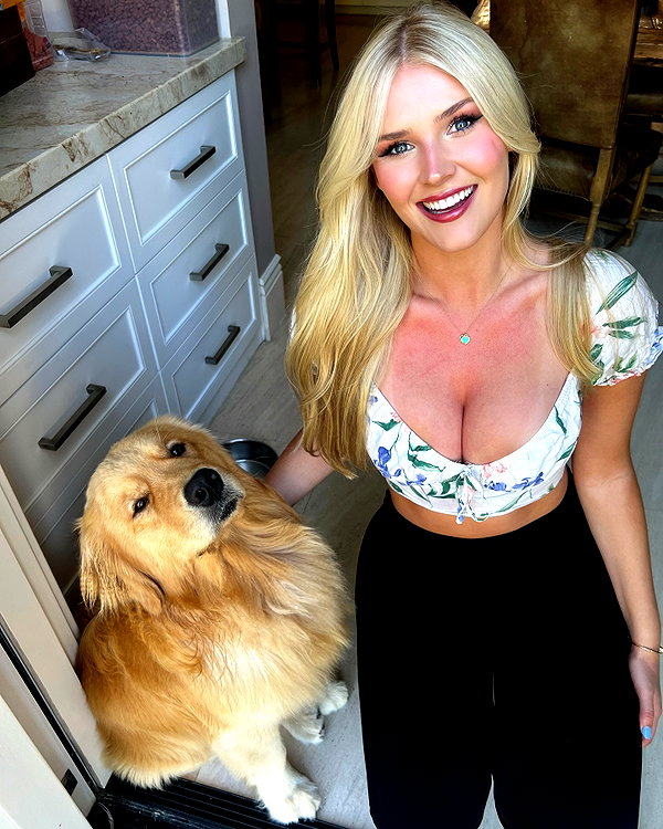 allie_dunn instagram image archive image