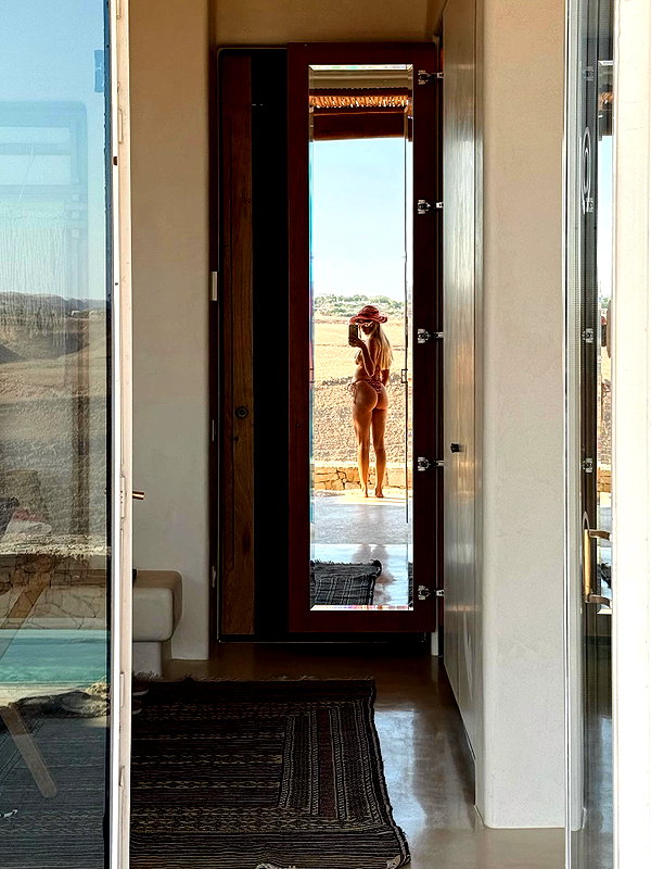 barzomer instagram image archive image