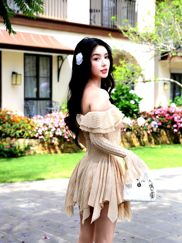 lyhythuedoxinh instagram image archive image
