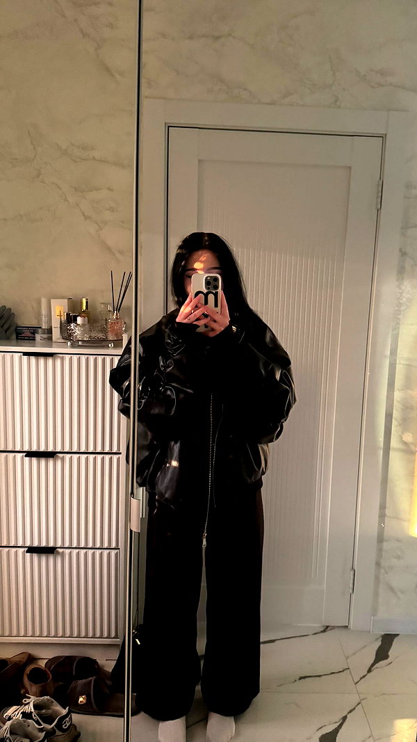 llofreaki instagram image archive image