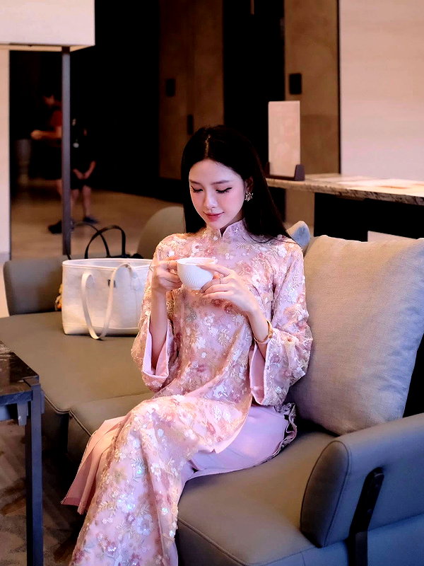 lyhythuedoxinh instagram image archive image