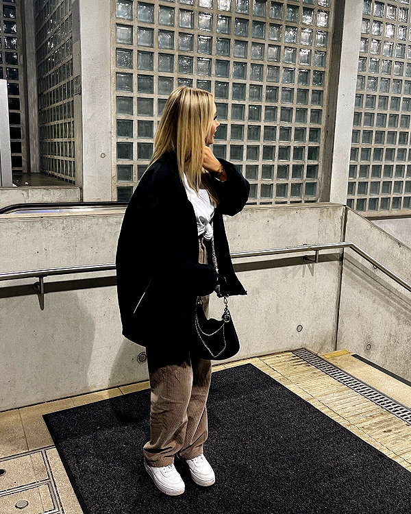 lilih instagram image archive image
