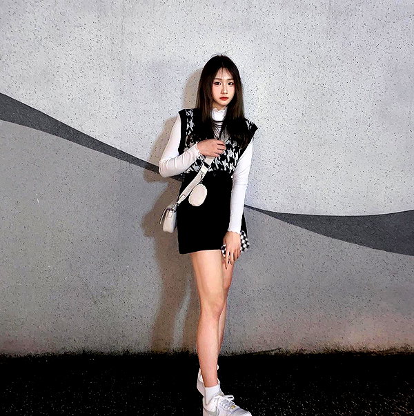 lai_931201 instagram image archive image