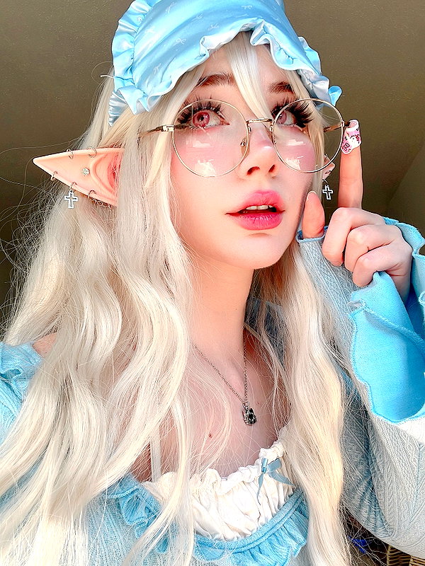 danielle.mercedie instagram image archive image