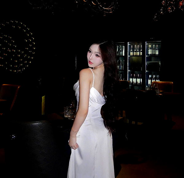 lyhythuedoxinh instagram image archive image