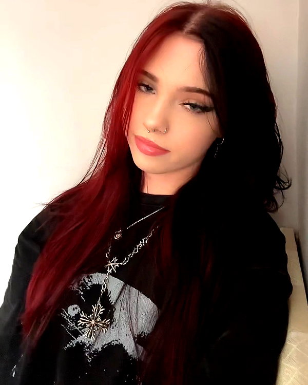 _roniira instagram image archive image