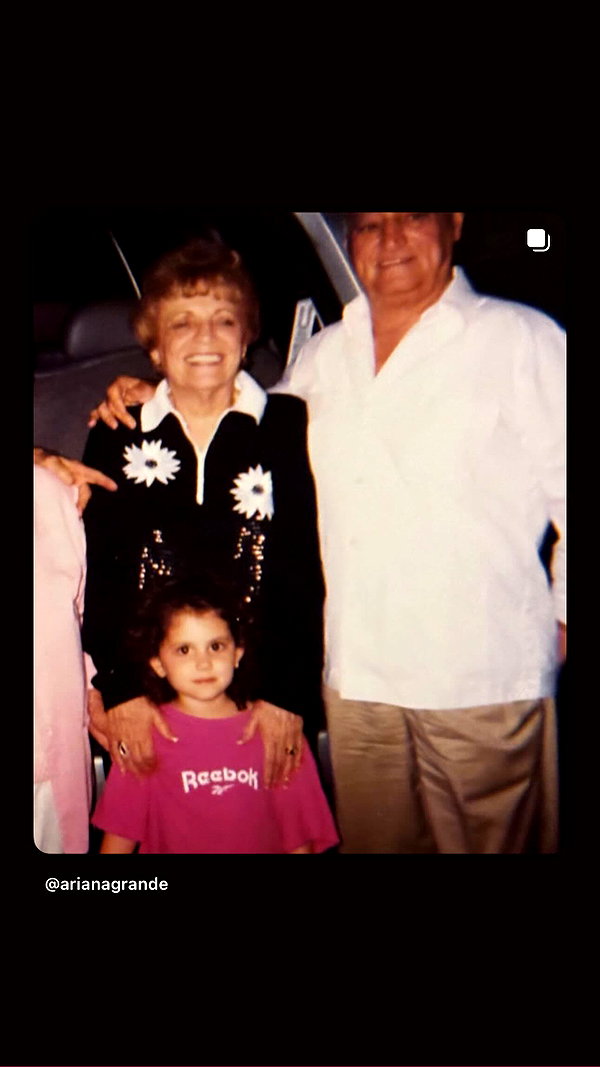 arianagrande instagram image archive image