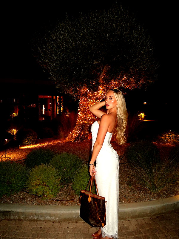 rhiannonbluee instagram image archive image