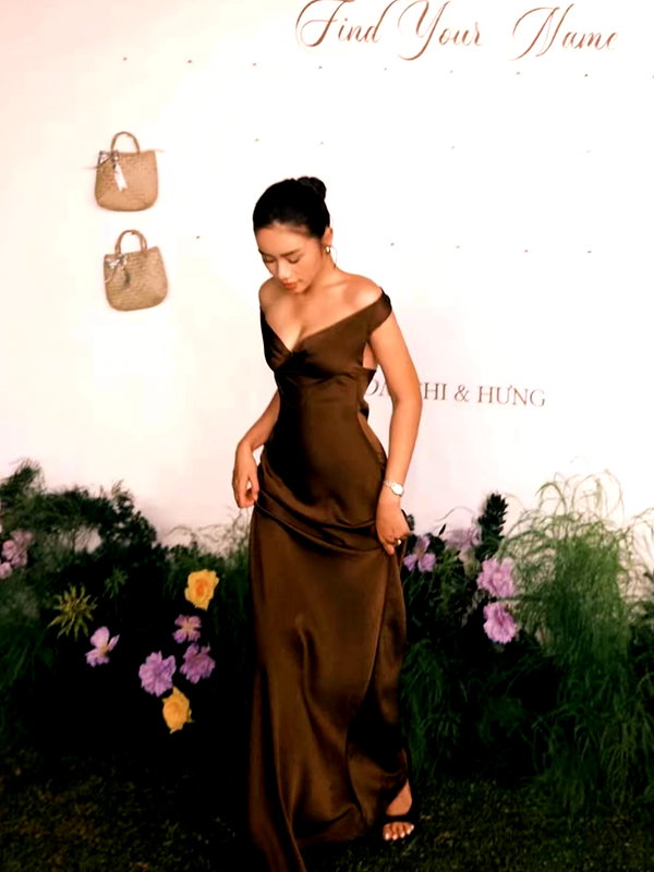 lyhythuedoxinh instagram image archive image