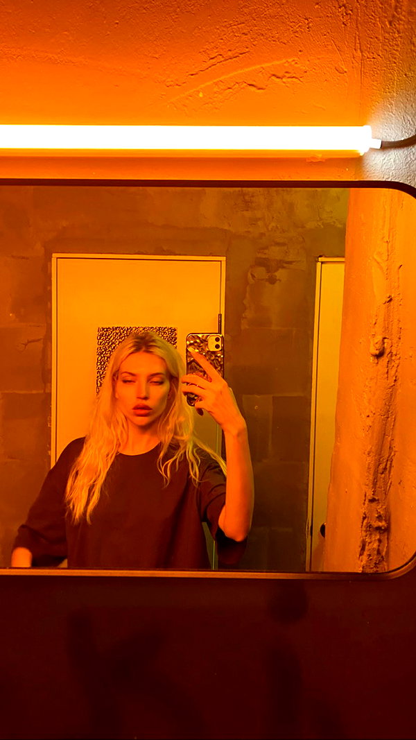 anya4everr instagram image archive image