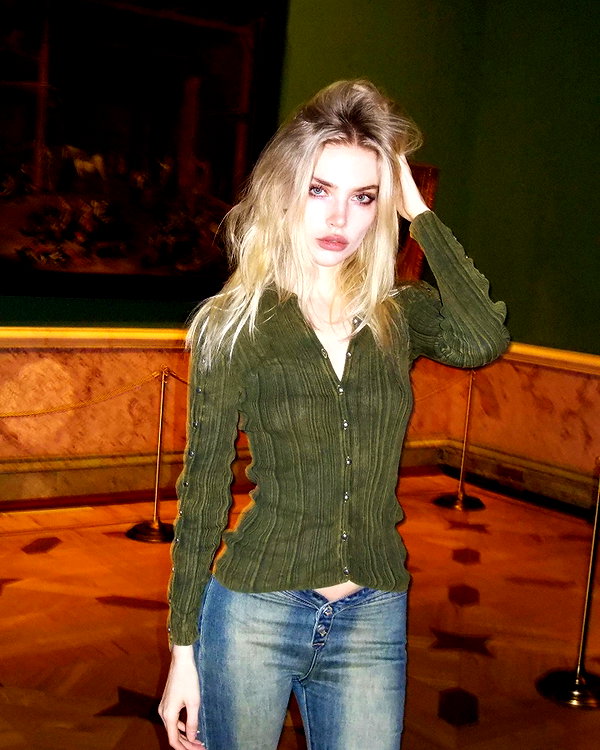 anya4everr instagram image archive image