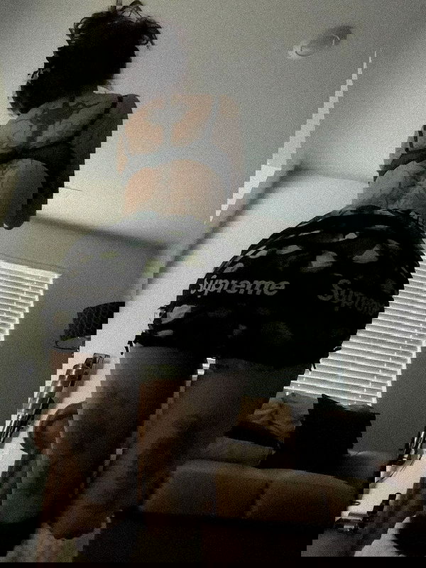 zommmbri zommmbri archive image