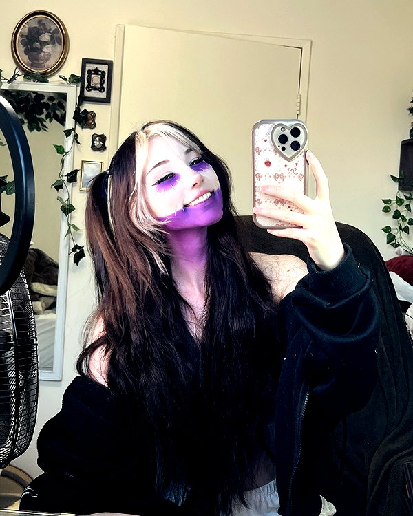 danielle.mercedie instagram image archive image