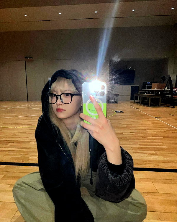 hhh.e_c.v instagram image archive image