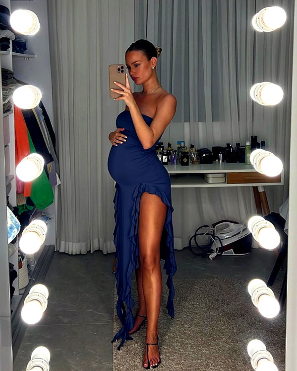 barzomer instagram image archive image