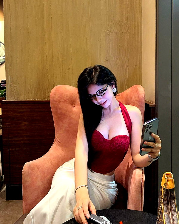 lyhythuedoxinh instagram image archive image