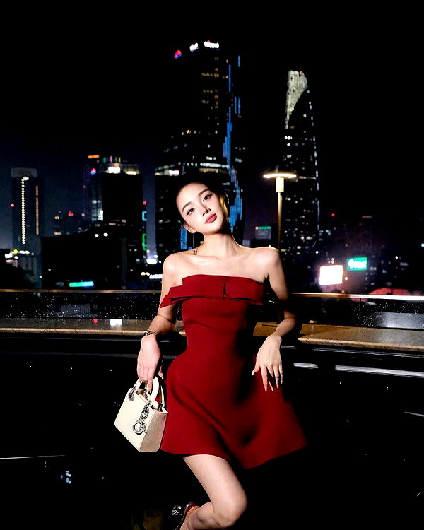 lyhythuedoxinh instagram image archive image