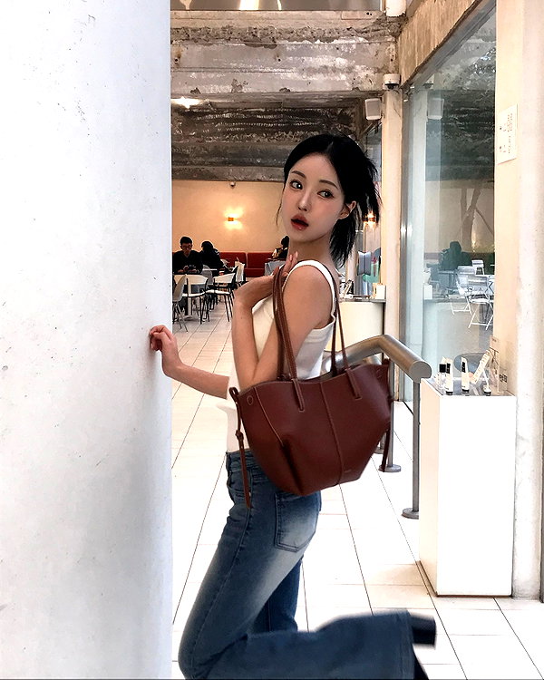 daxbin instagram image archive image