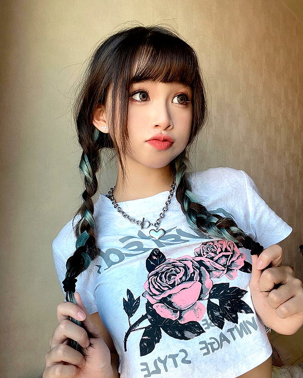 e.shao_417 instagram image archive image