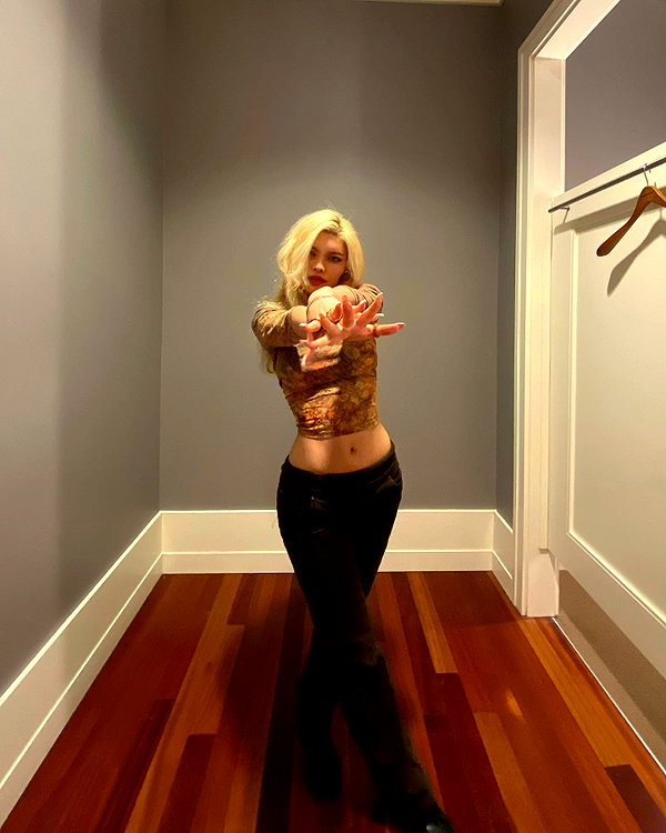 diakimeko instagram image archive image