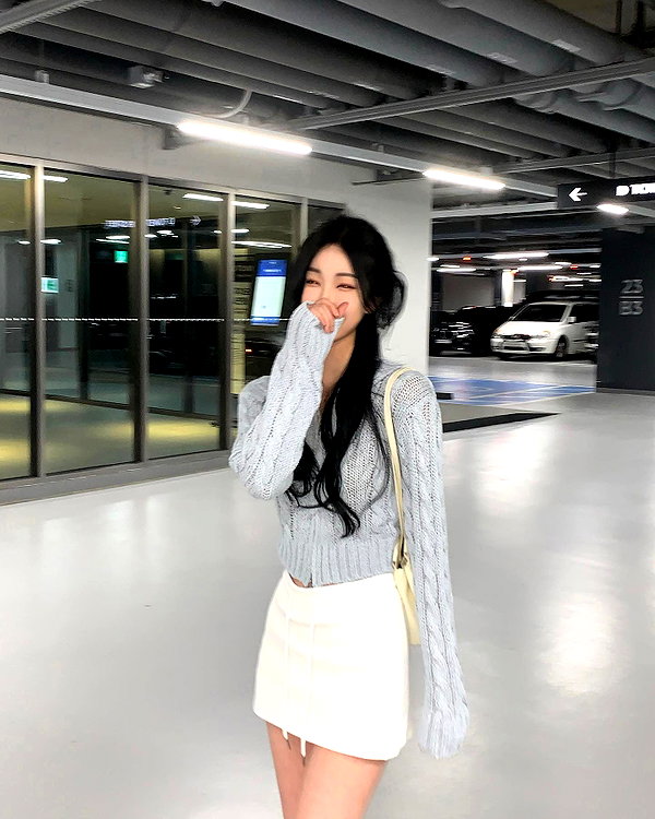 daxbin instagram image archive image