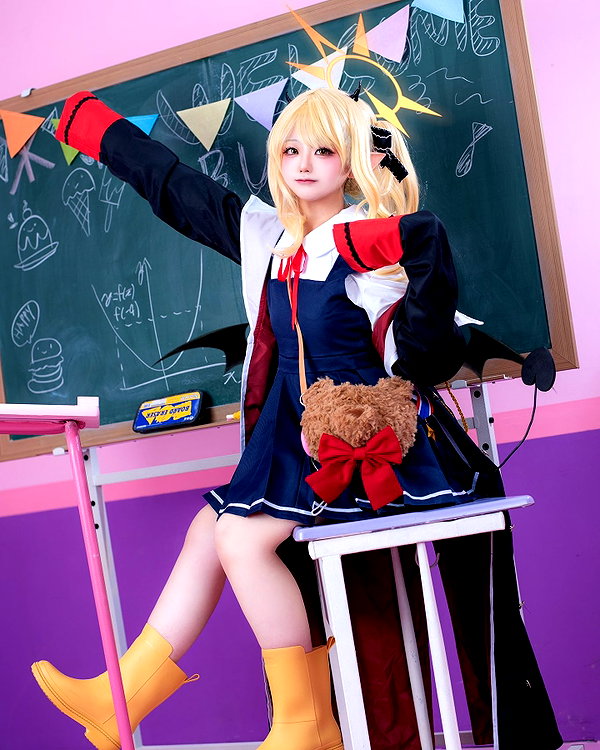 _mewcos instagram image archive image