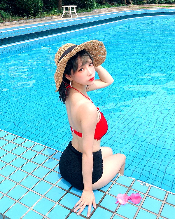 erokochiba instagram image archive image