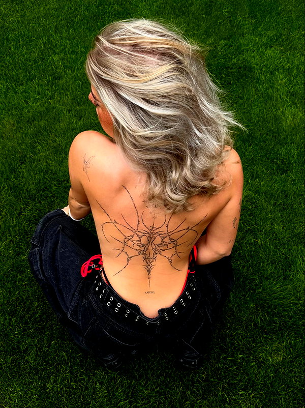 nina.kxs instagram image archive image