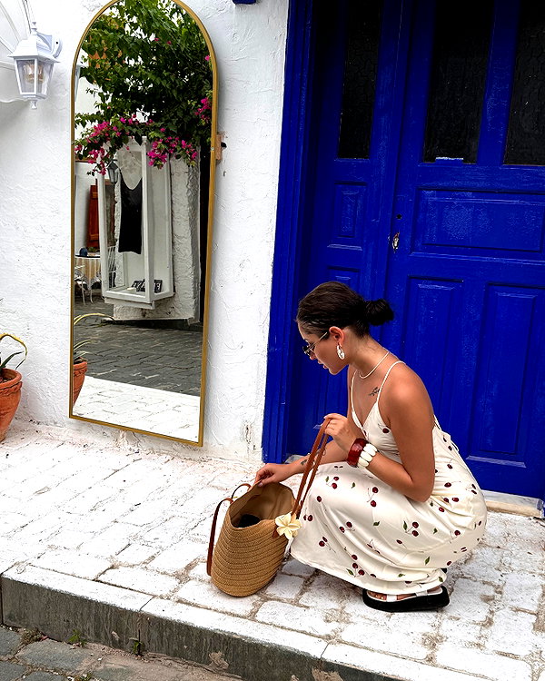 alishevs instagram image archive image