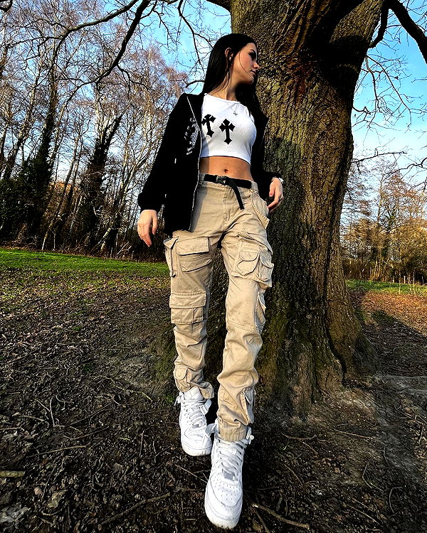 alice_hez instagram image archive image