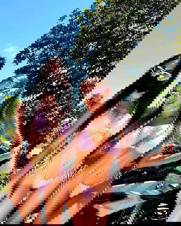 itshayleydavies itshayleydavies archive image