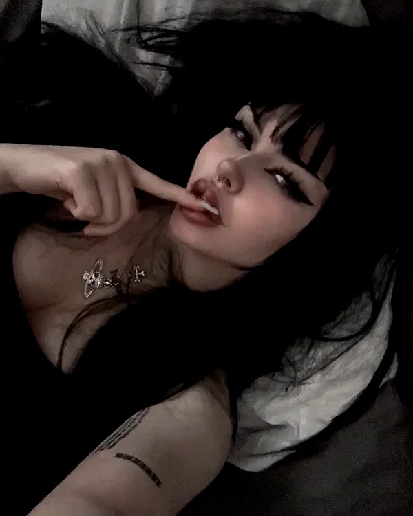 stressedoutnana_ instagram image archive image