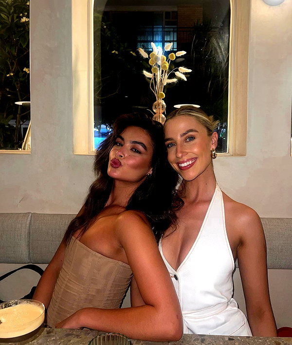 oliviaphillipps instagram image archive image