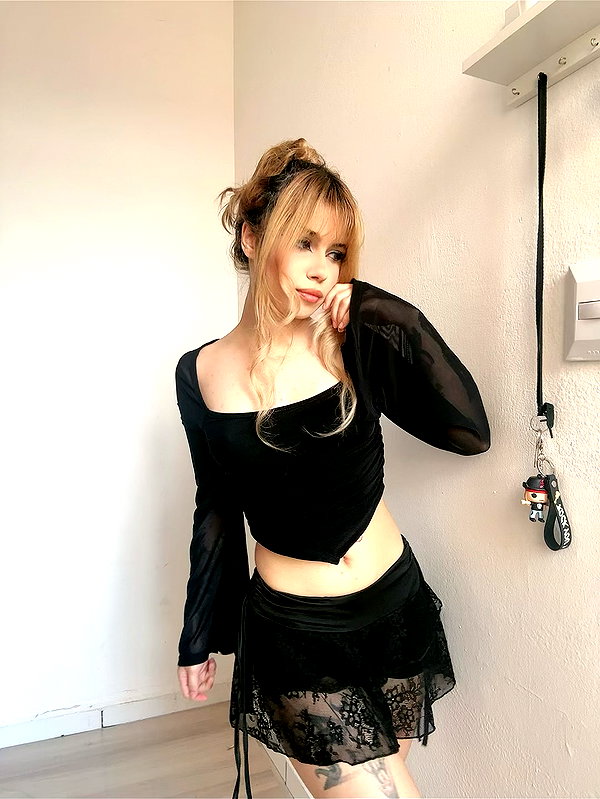 lucychernov instagram image archive image
