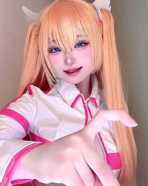 purinn_cos instagram image archive image