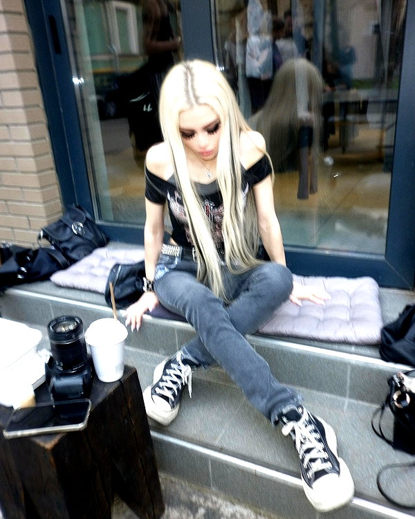 vik4au instagram image archive image