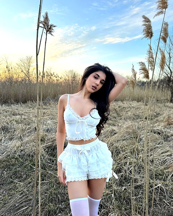 owlydiaa instagram image archive image