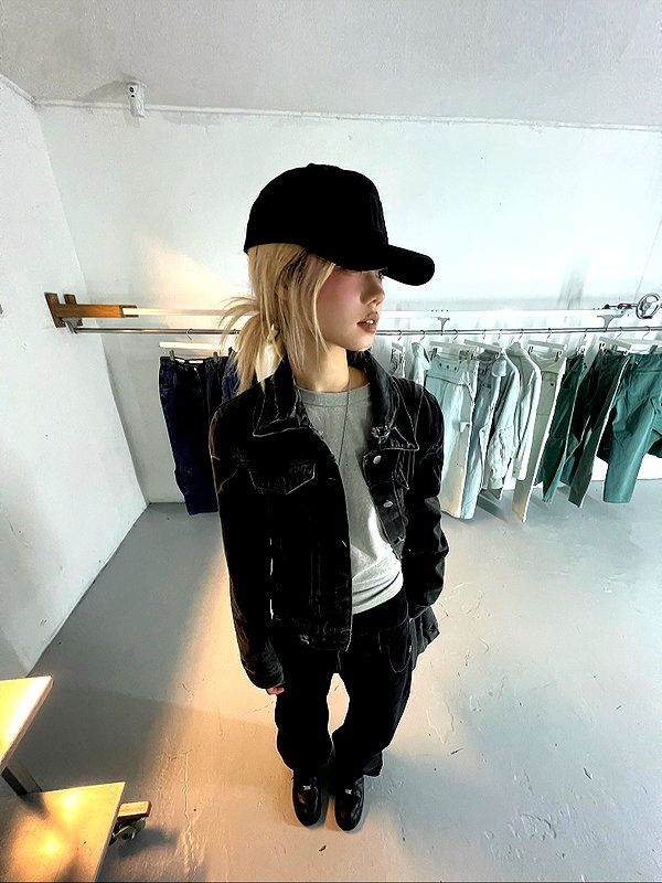 srillun instagram image archive image