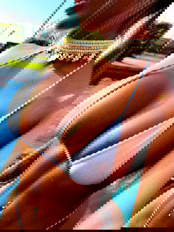 itshayleydavies itshayleydavies archive image