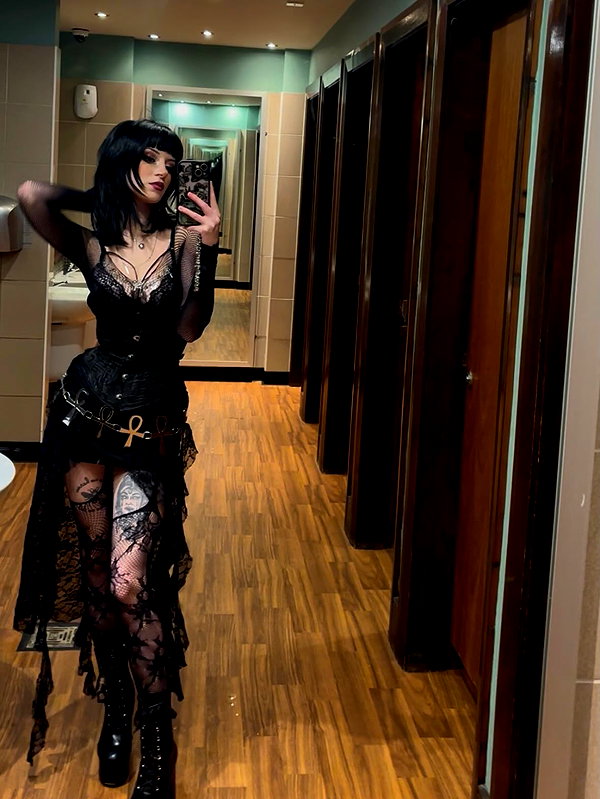 scarlett_ichor instagram image archive image