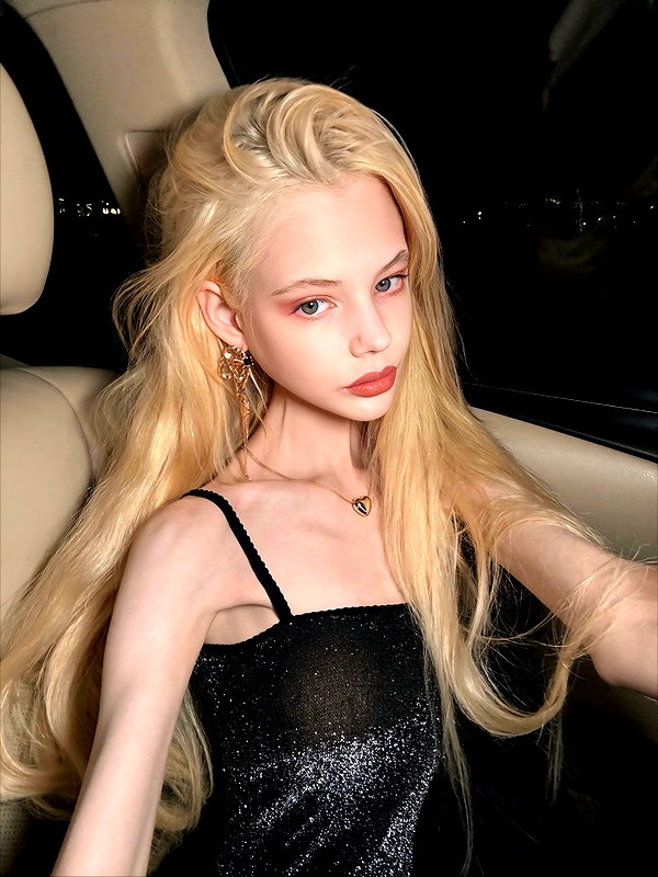 alisen.mari instagram image archive image