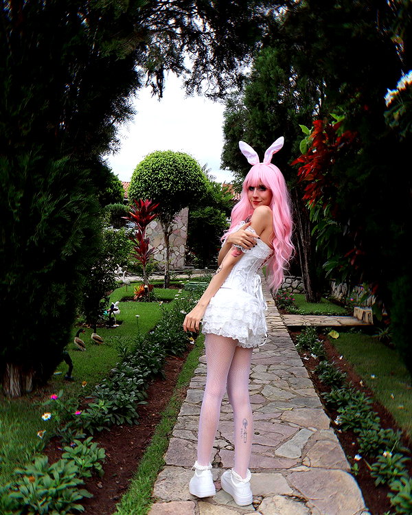 jadelaverne instagram image archive image