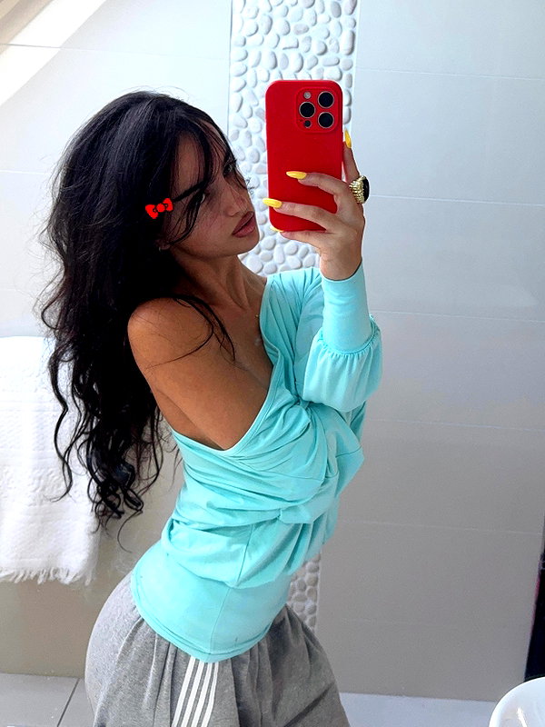 ellachristo instagram image archive image
