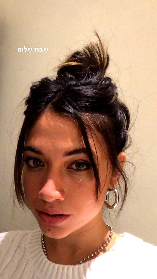 romi_henenson instagram image archive image