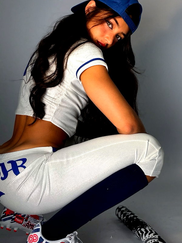 daniellebarnaa instagram image archive image