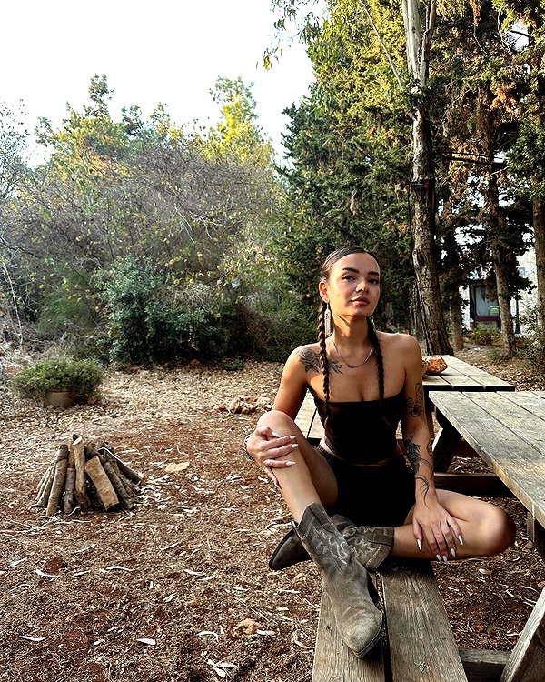 daria.temnik1 instagram image archive image